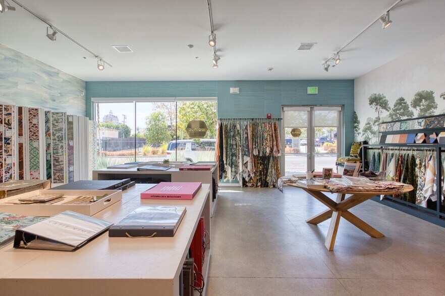 More Photos Of 542 N Larchmont Blvd, Los Angeles Office For Sale