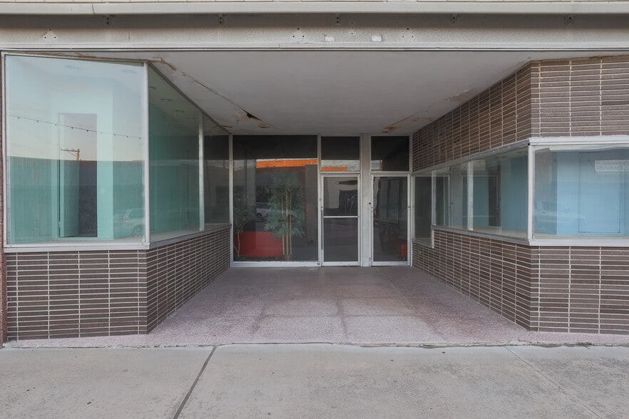 More Photos Of 502-514 6th St N, Texas City General Retail For Sale