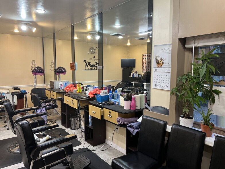 More Photos Of , Arlington Multifamily For Sale