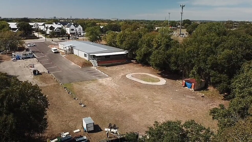 More Photos Of 2103 E M Franklin Ave, Austin Loft Creative Space For Sale