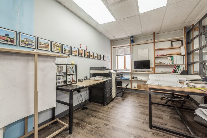 More Photos Of 193 W Hills Rd, Huntington Station Loft Creative Space For Sale
