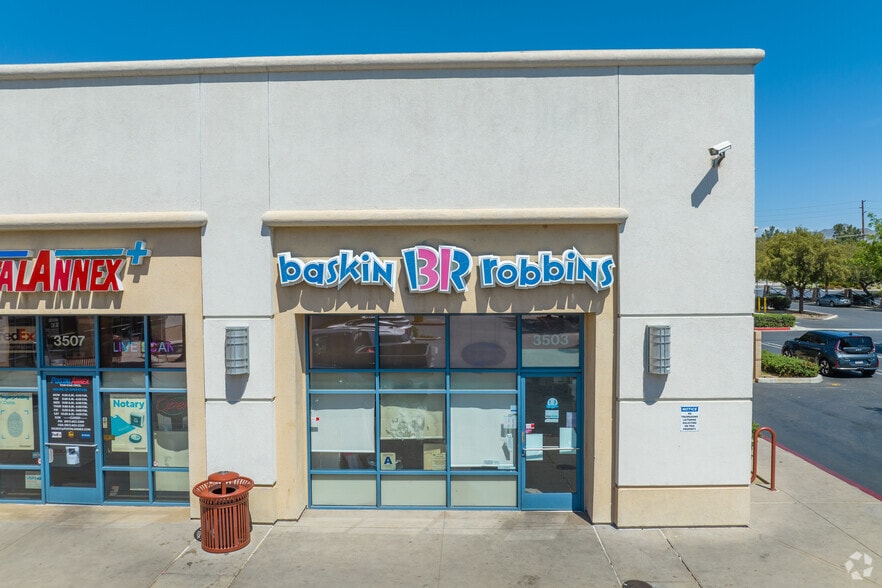 More Photos Of 3503-3527 W Stetson Ave, Hemet General Retail For Lease