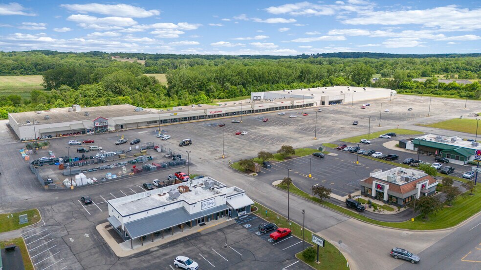 More Photos Of 2100-2202 N Park Rd, Connersville Unknown For Lease