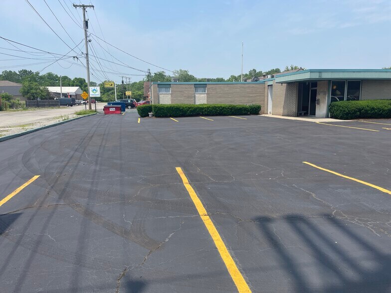 More Photos Of 2900 Belmont Ave, Youngstown Office For Sale