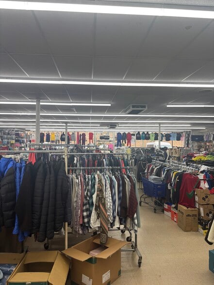 More Photos Of 38 Route 46, Lodi Unknown For Lease