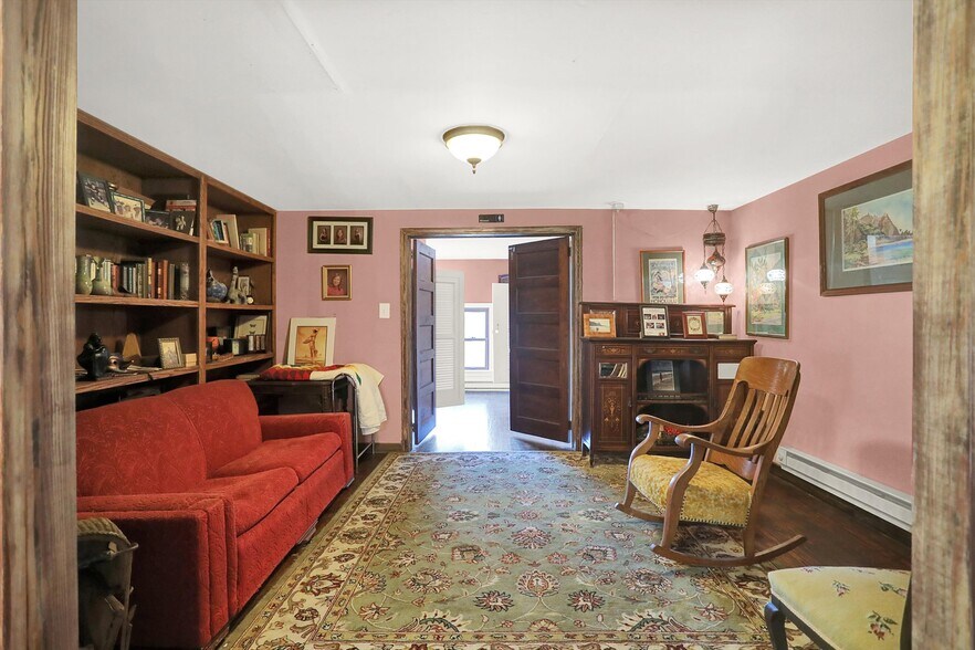 More Photos Of 111 S Walnut St, Edinburgh Theater Concert Hall For Sale