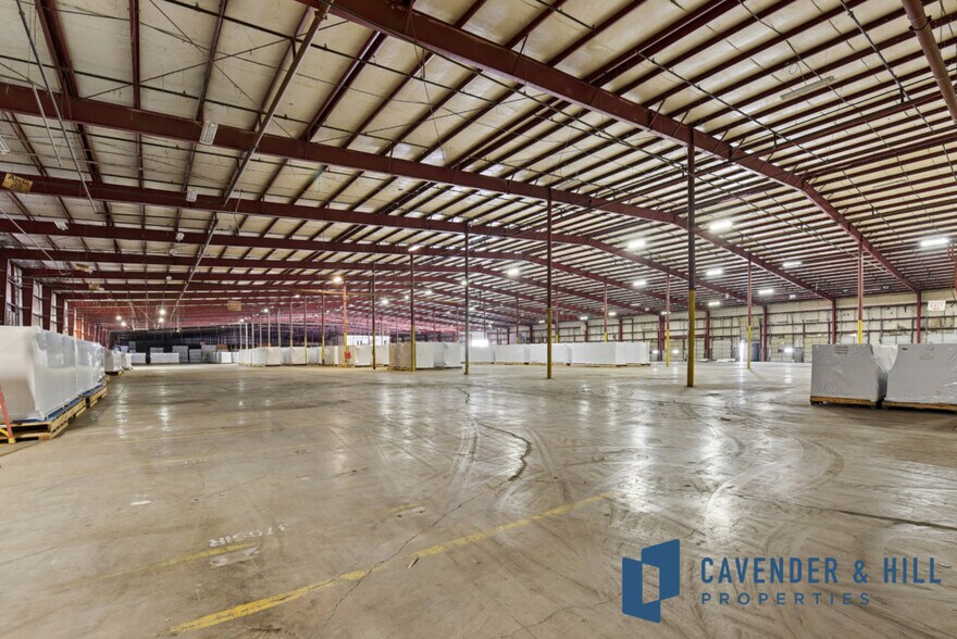 More Photos Of 1400 Currency Dr, San Antonio Distribution For Sale