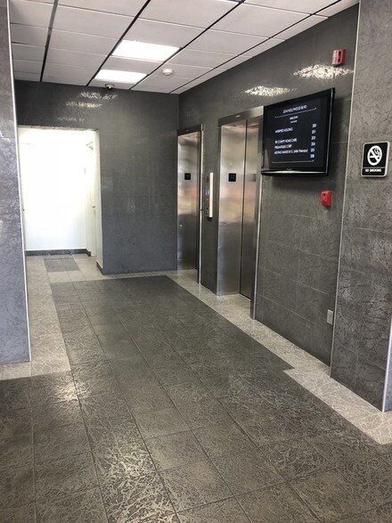 More Photos Of 2514 Hollywood Blvd, Hollywood Office Residential For Lease