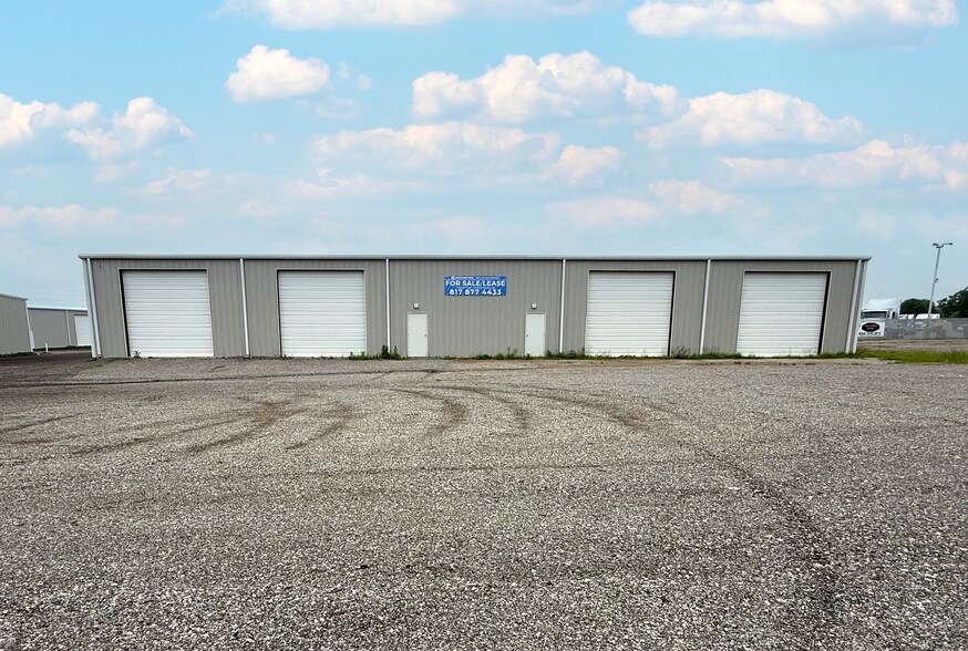 More Photos Of 5640 Eden Rd, Kennedale Unknown For Lease