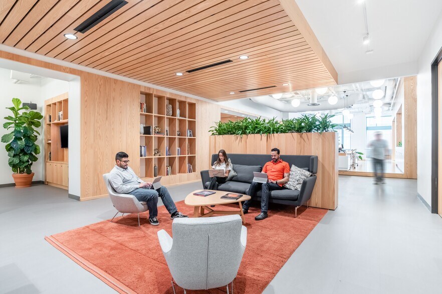 More Photos Of 2450 Colorado Ave, Santa Monica Coworking Space