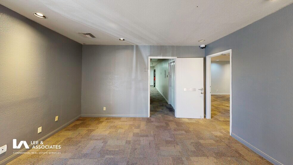 More Photos Of 13722 S Harvard Pl, Gardena Industrial For Lease