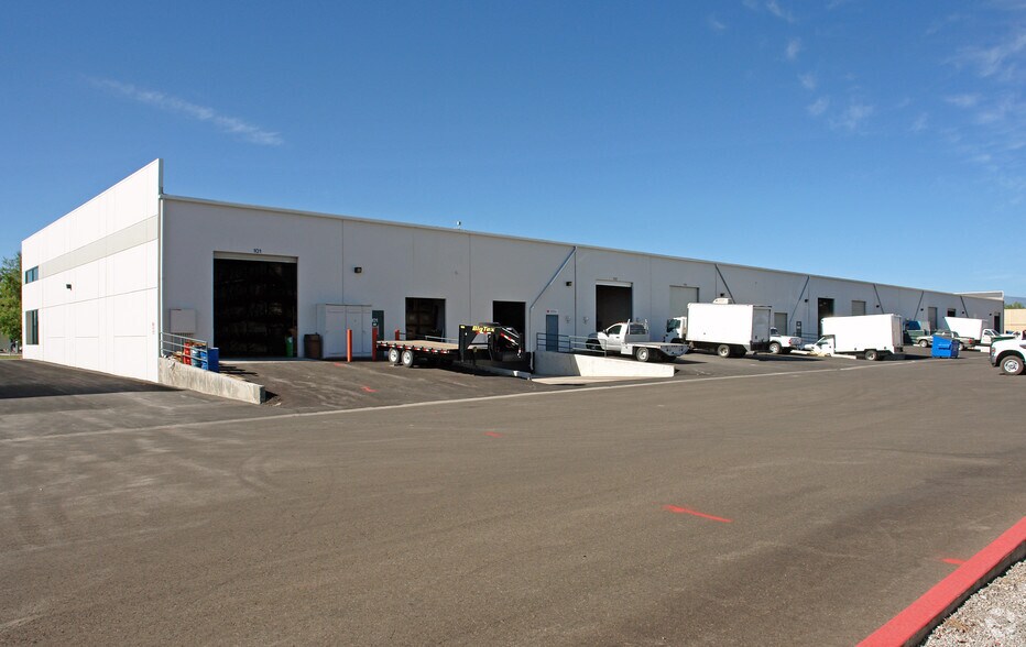 Primary Photo Of 750 Freeport Blvd, Sparks Warehouse For Lease