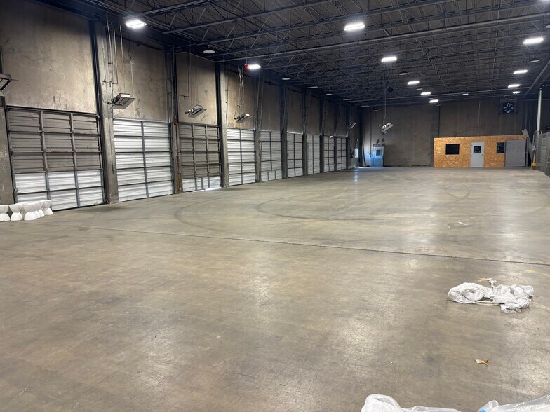 More Photos Of 3401 1st Ave N, Birmingham Distribution For Lease