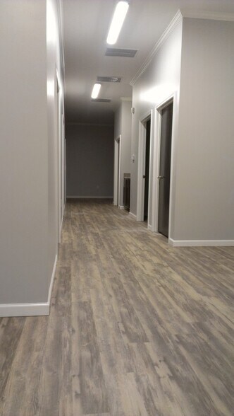 More Photos Of 6503 Hixson Pike, Hixson Storefront Retail Office For Lease