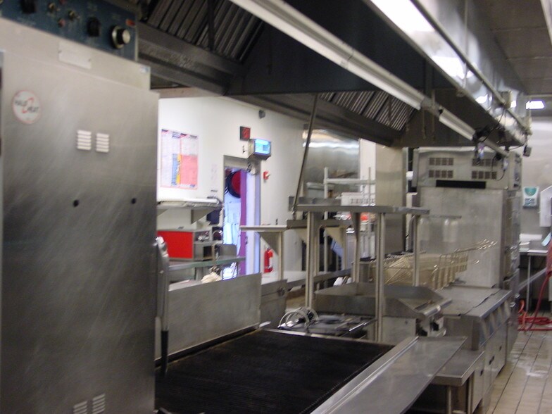 More Photos Of 6855 Douglas Blvd, Douglasville Restaurant For Lease