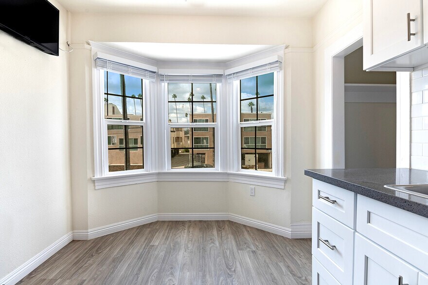 More Photos Of 1732 N Wilton Pl, Los Angeles Apartments For Sale