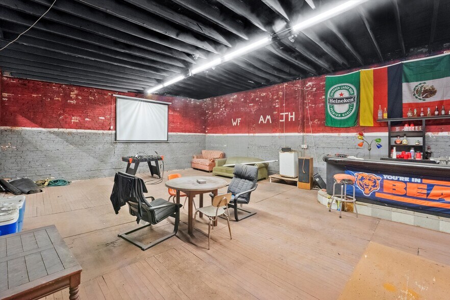 More Photos Of 2447 S Pulaski Ave, Chicago Warehouse For Sale