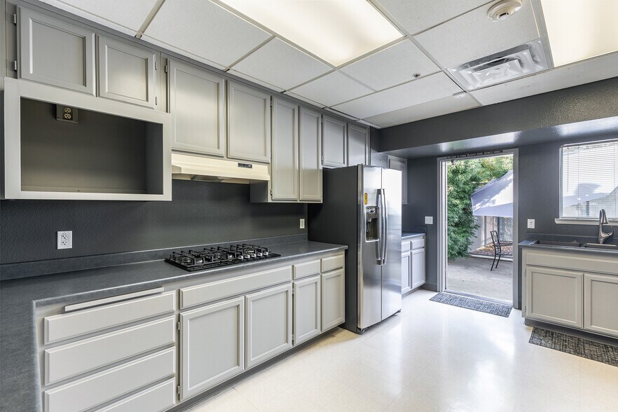 More Photos Of 730 Bennett Valley Rd, Santa Rosa Medical For Lease