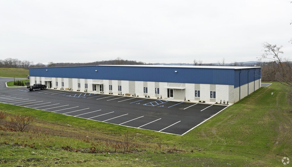 More Photos Of 122 Equity Dr, Greensburg Flex For Lease