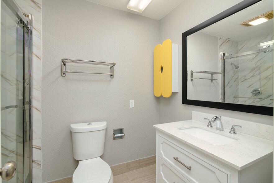More Photos Of 3211 S 79th East Ave, Tulsa Apartments For Sale
