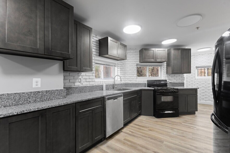 More Photos Of 922 Ridge Rd Se, Washington Assisted Living For Sale