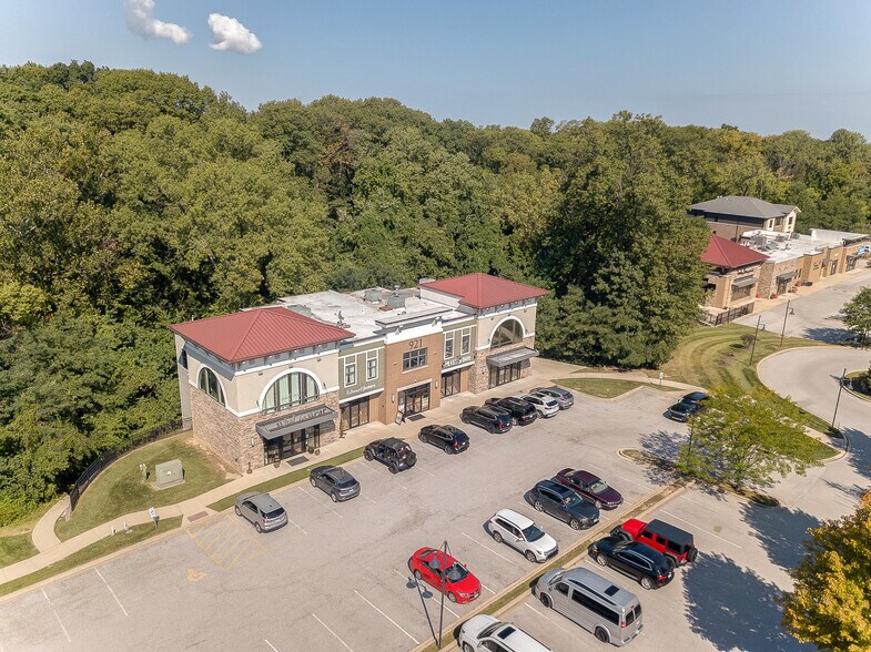 More Photos Of 921 S Arbor Vitae, Edwardsville Freestanding For Sale