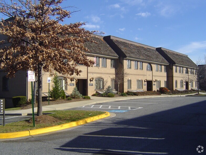 More Photos Of 7317-7327 Hanover Pky, Greenbelt Office For Sale