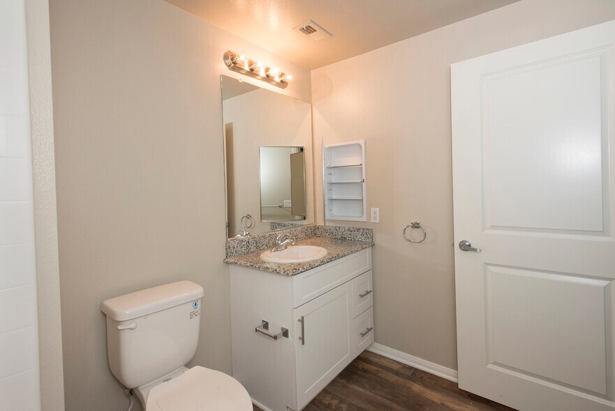 More Photos Of 700 S Myrtle Ave, Monrovia Apartments For Lease