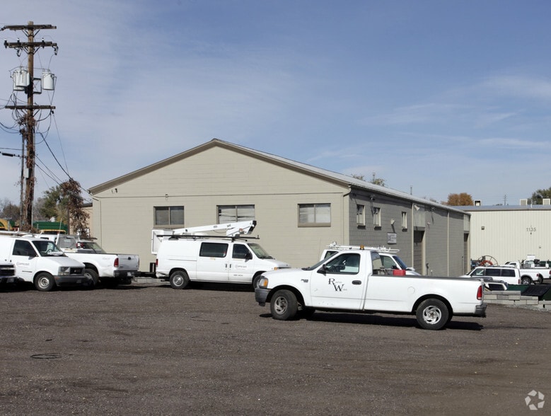 More Photos Of 1125 Depew Ct, Lakewood Unknown For Lease