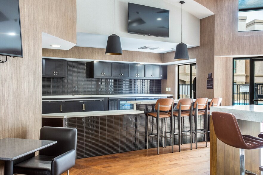 More Photos Of 11260 Point East Dr, Rancho Cordova Apartments For Sale