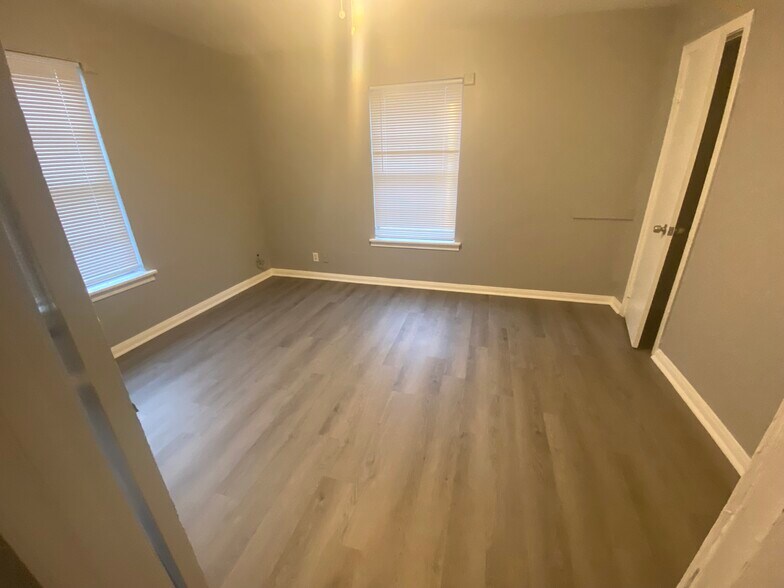 More Photos Of 807 Sissom Rd, Killeen Apartments For Sale