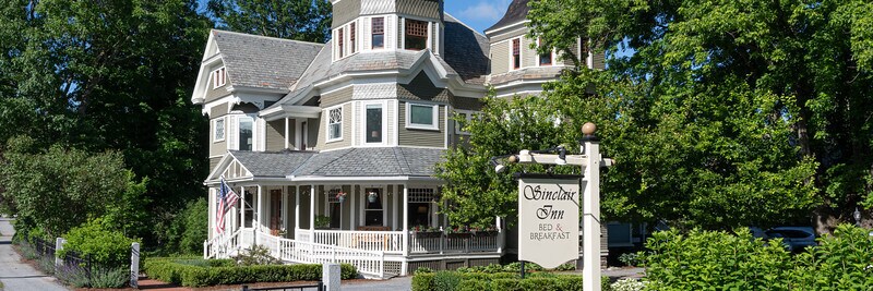 Primary Photo Of 389 Vt Route 15, Jericho Hospitality For Sale