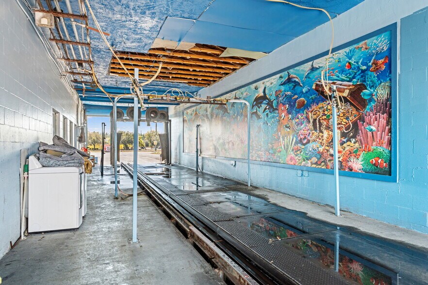 More Photos Of 12125 Cortez Blvd, Brooksville Carwash For Sale
