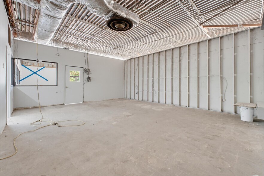 More Photos Of 1366 E Main St, Shrub Oak Unknown For Lease