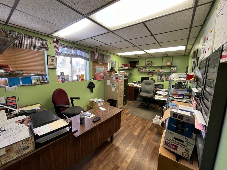 More Photos Of 3015 E South St, Long Beach Industrial For Sale