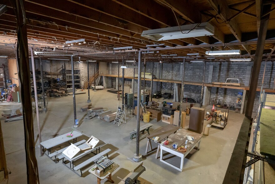 More Photos Of 1429 New Butler Rd, New Castle Loft Creative Space For Lease