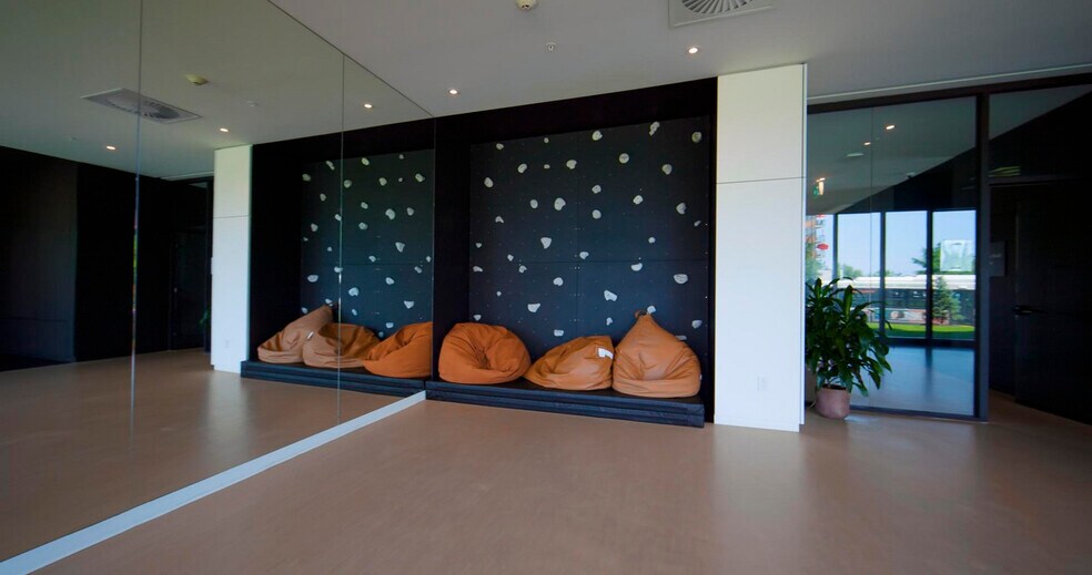 More Photos Of 8405 Pl Saint-Charles, Brossard Apartments For Lease