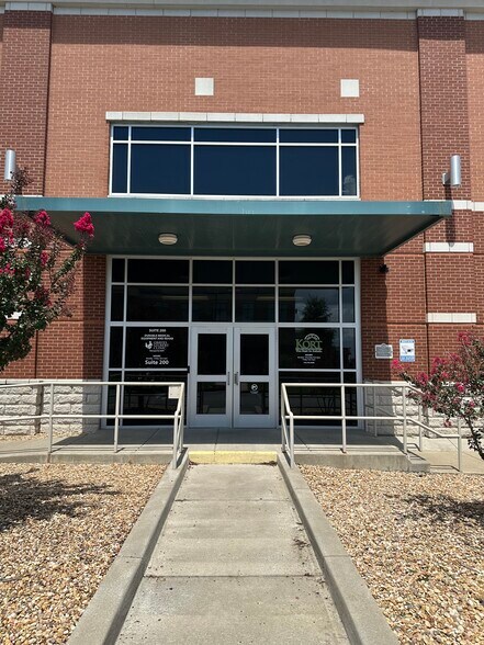 More Photos Of 165 Natchez Trace Ave, Bowling Green Medical For Lease