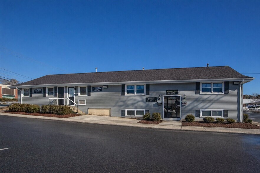 More Photos Of 478 Torrey St, Brockton Medical For Sale