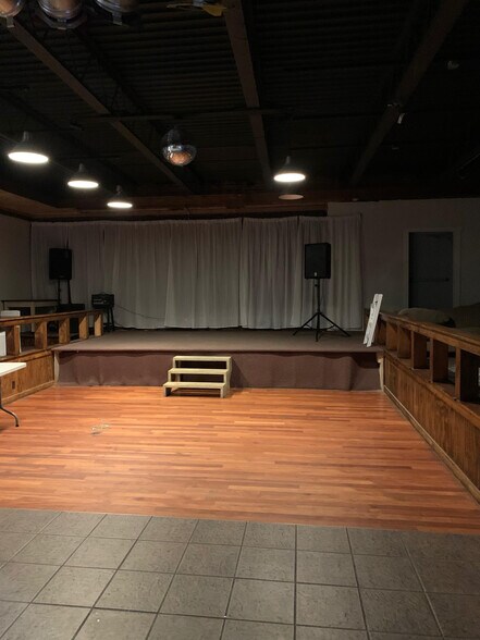 More Photos Of 3540 Washington Ave, Finleyville General Retail For Lease