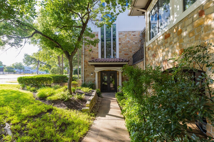More Photos Of 7000 Bee Caves Rd, Austin Medical For Sale
