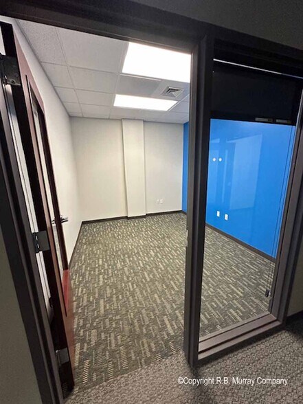 More Photos Of 1701 S Enterprise Ave, Springfield Office For Sale