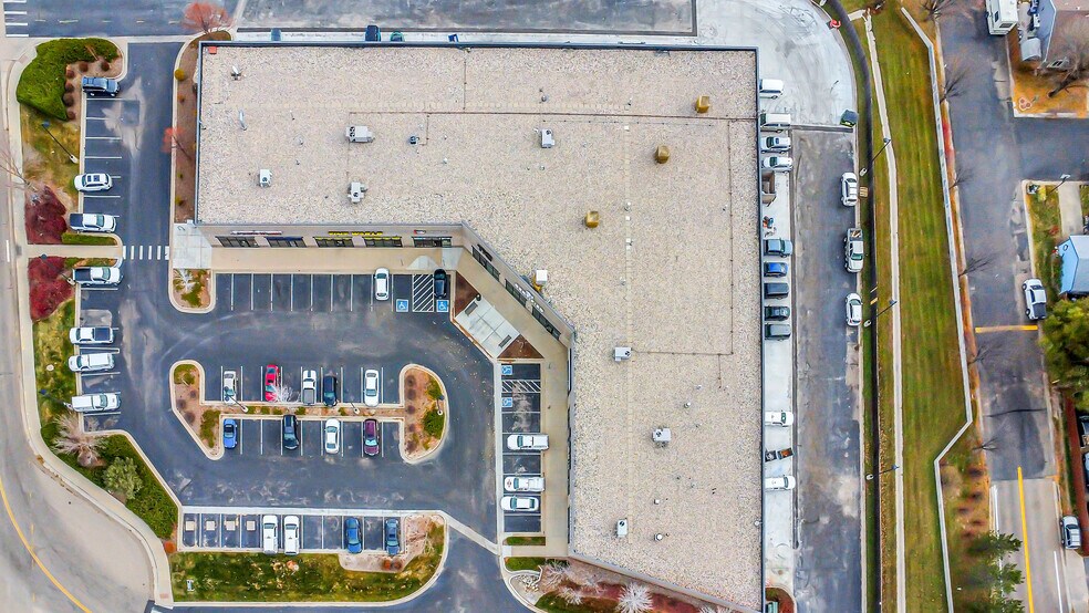 More Photos Of 2415 E Mulberry St, Fort Collins Showroom For Lease