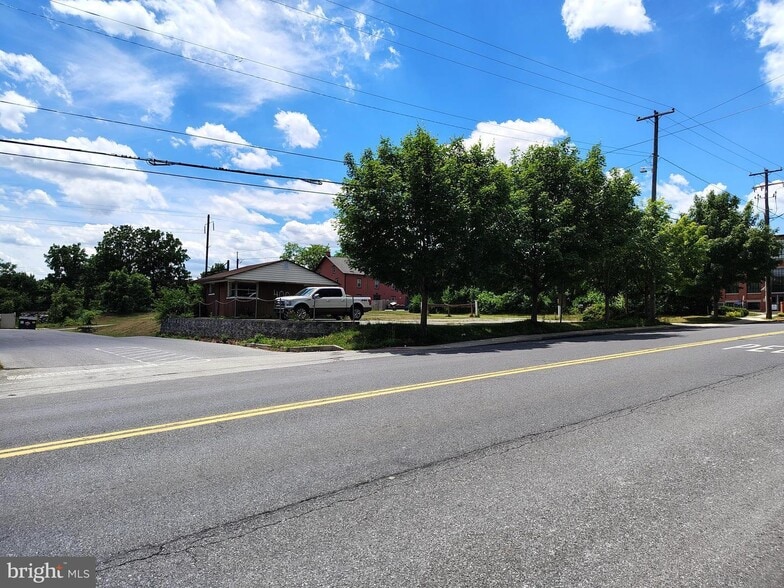 More Photos Of 400 E Main St, Mount Joy Land For Sale