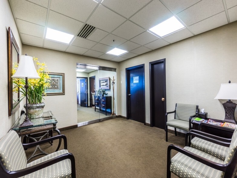 More Photos Of 1055 N 300 W, Provo Medical For Sale