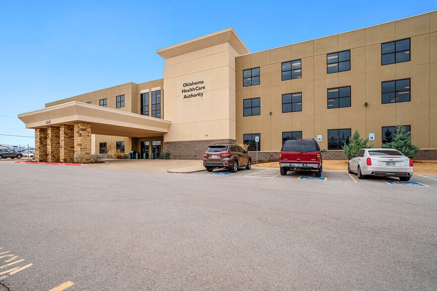 More Photos Of 4345 N Lincoln Blvd, Oklahoma City Office For Sale