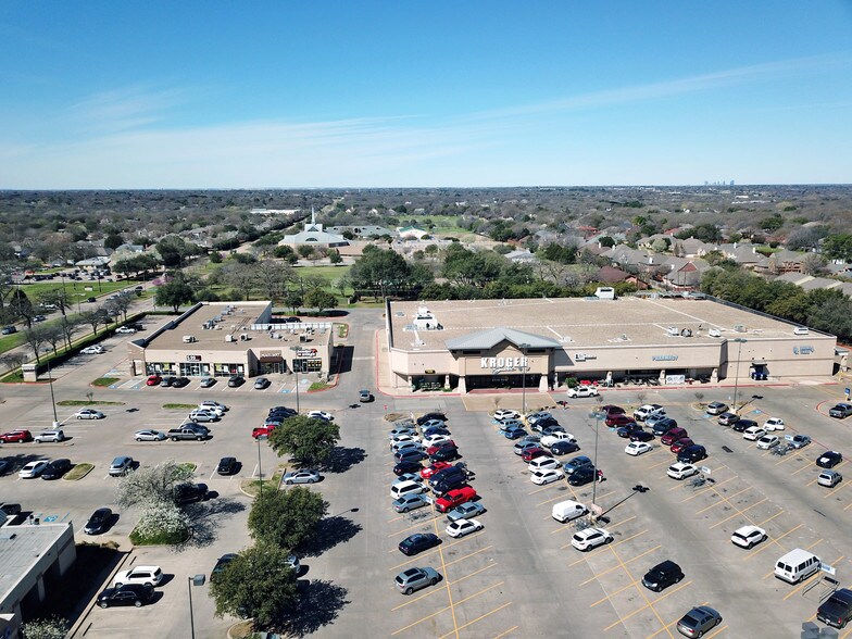 More Photos Of 1827 SW Green Oaks Blvd, Arlington Freestanding For Lease