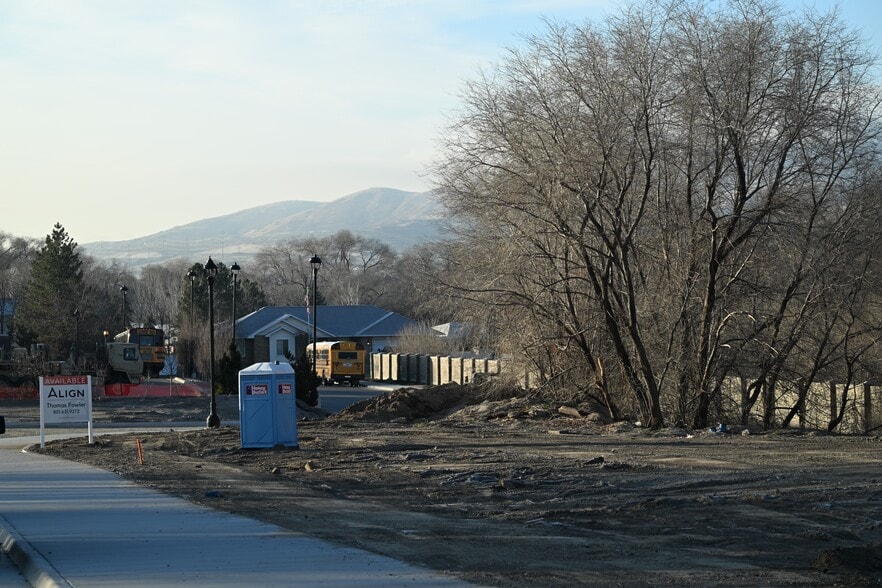 More Photos Of 13850 S Redwood Rd, Riverton Unknown For Lease