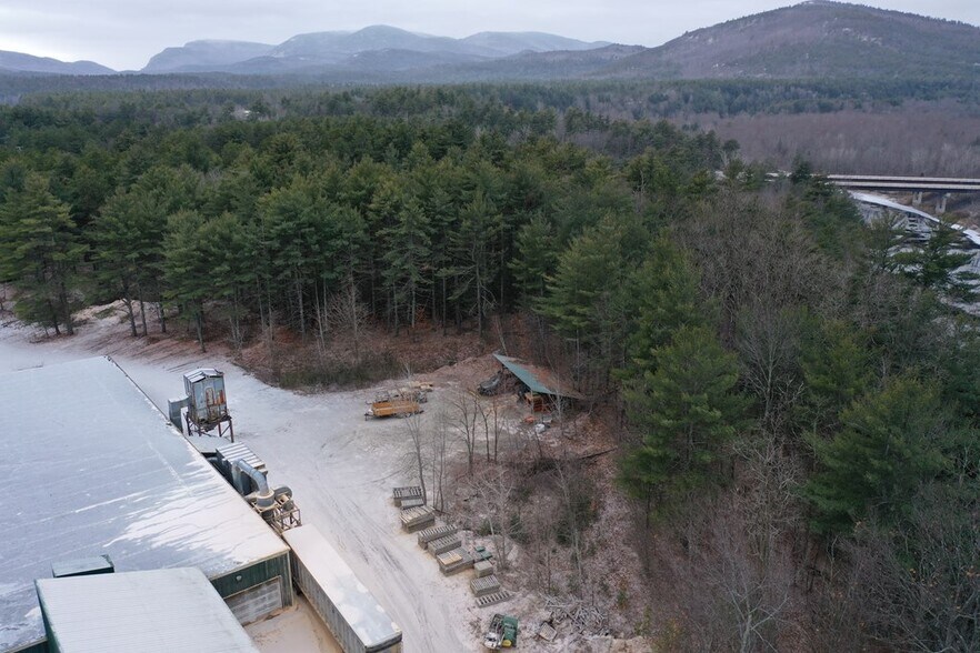 More Photos Of 49 Industrial Park Rd, Keeseville Warehouse For Lease