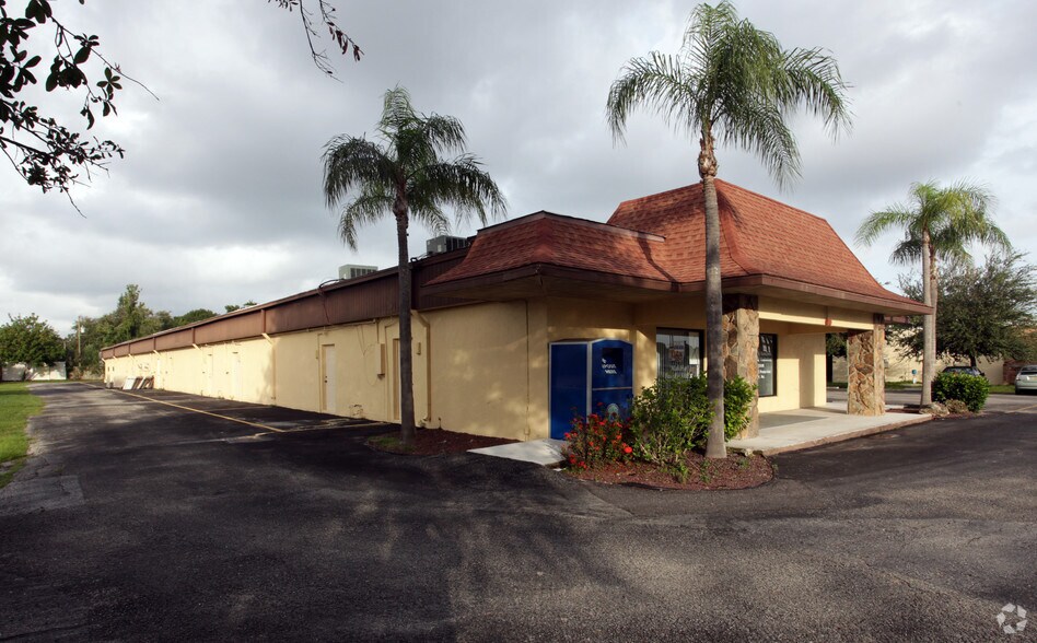 More Photos Of 2210 Tamiami Trl S, Venice Freestanding For Lease